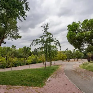 Apartamento Arriaga Bajo- Precioso Duplex. Parking Gratuito, Madrid