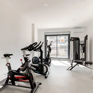 Apartamento Piso Climatizado Y Parking, Madrid