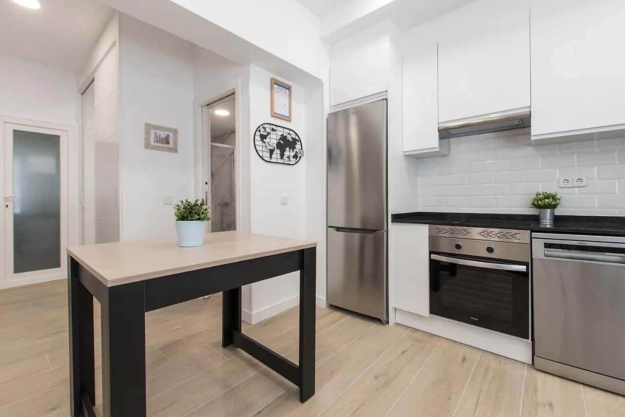 4Torres Homes - Laura 马德里 公寓